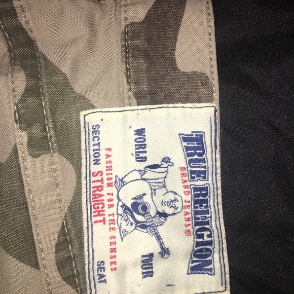 2000’s True Religion camo pants - Picture 5 of 5